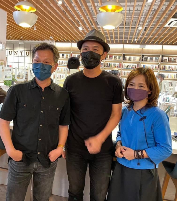 《如露.73》滾動的詩25