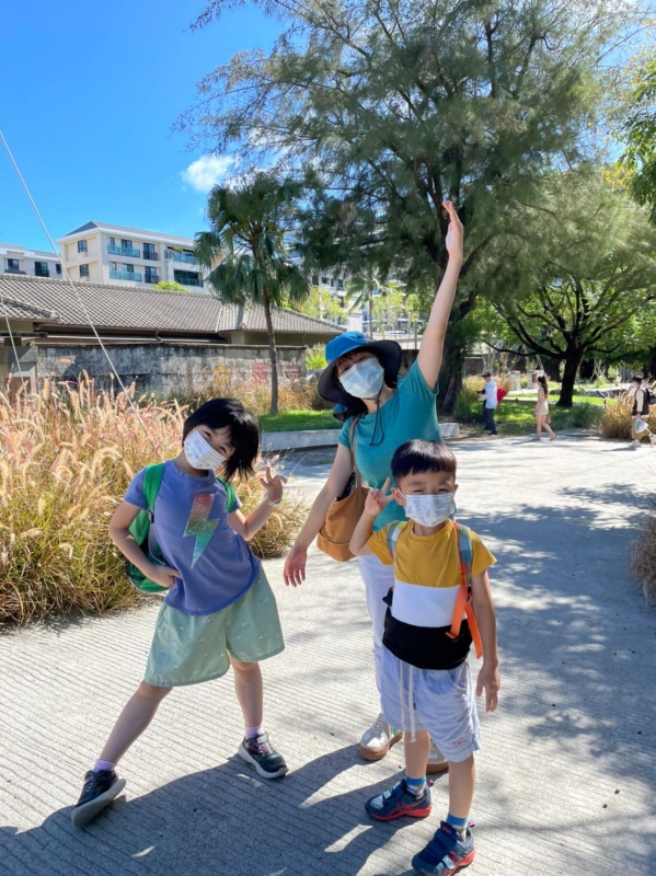 《如露.100》我們的鞋03