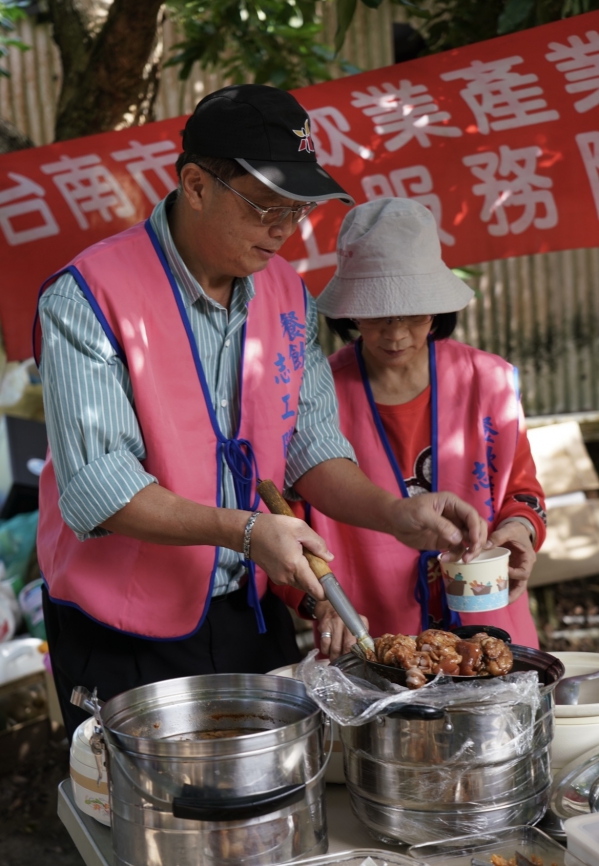 《做工人ㄟ愛.第21集》永遠兩份工作的人生--郭國仁13